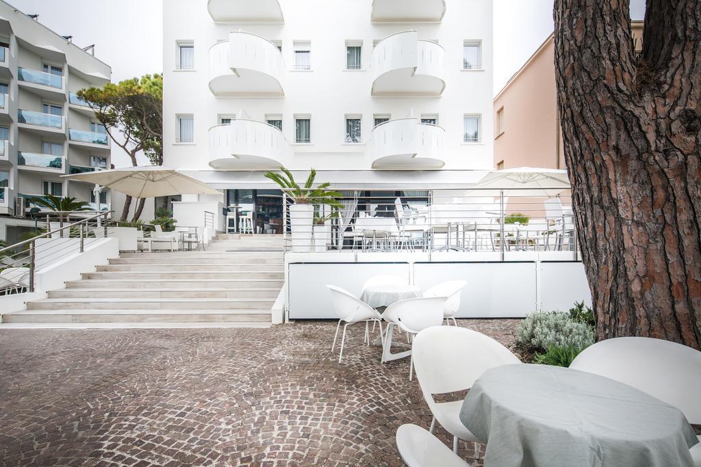 Hotel Luna Lignano Sabbiadoro Extérieur photo